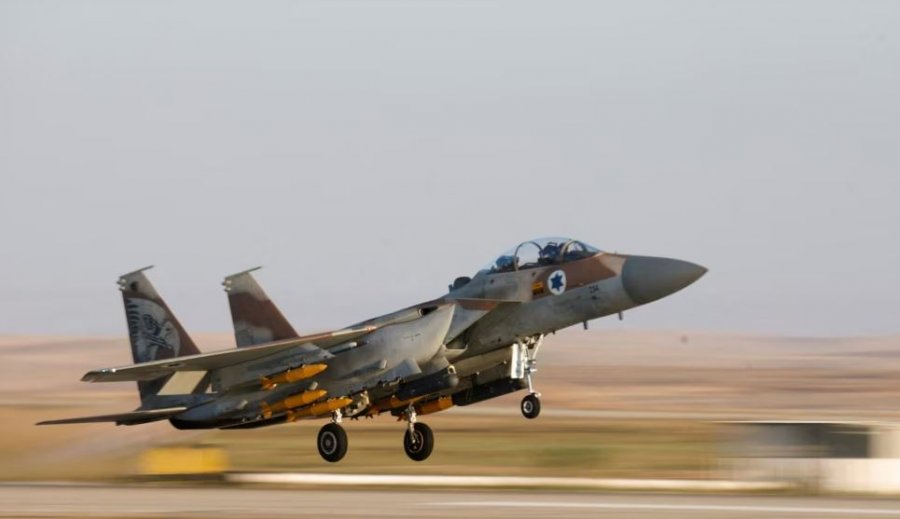 Izraeli nënshkruan marrëveshje për blerjen e 25 avionëve luftarakë “F-15”