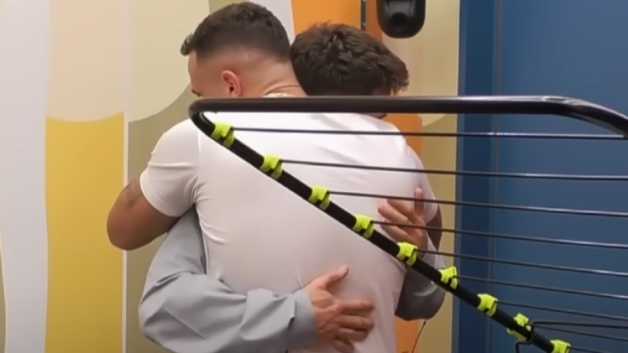 “Të dua shumë”, porositë që Edi ia la Drilonit para se të largohej nga Big Brother