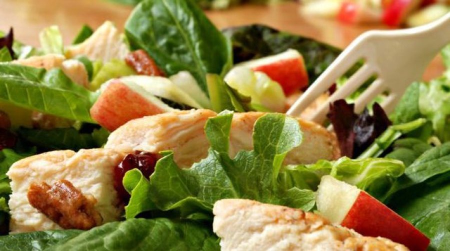 Këto ushqime që porosisni në restorante kanë më shumë sheqer se çokollatat
