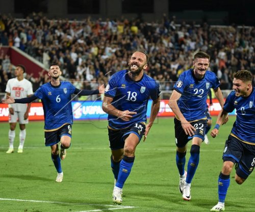 Kosovë-Zvicër, çka thonë rregullat e UEFA-s e FIFA-s kur bie shi i madh si ky sot?
