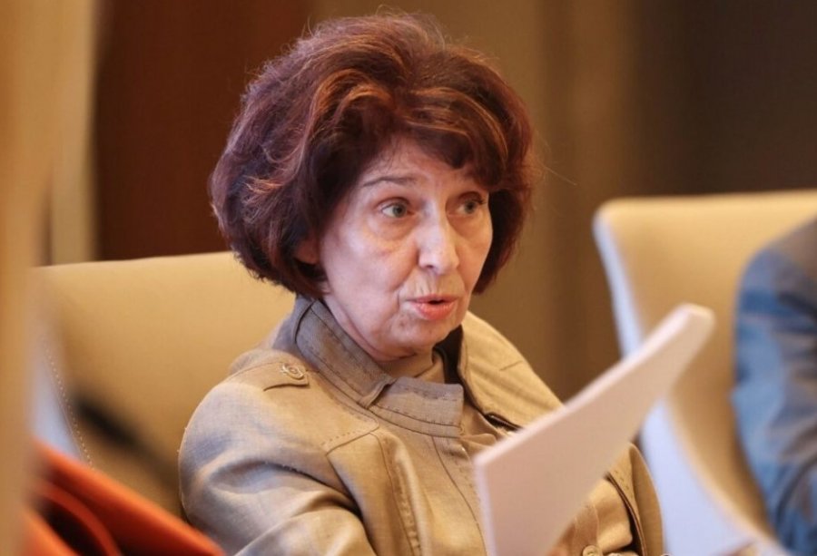 Djegia e flamurit maqedonas, Presidentja e RMV-së e quan mosrespektim të simboleve të shtetit
