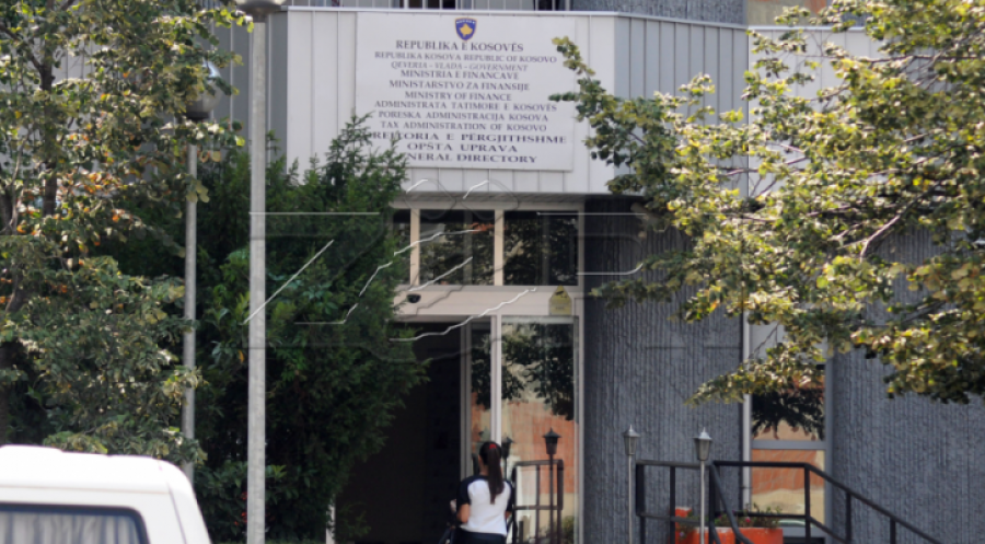 Ministria e Financave po kërkon 32 zyrtarë të mirëqenies sociale për zyrat e pensioneve