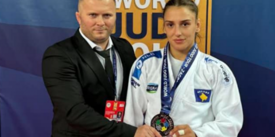 Driton Kuka shkruan për suksesin e Flaka Loxhës në Zagreb