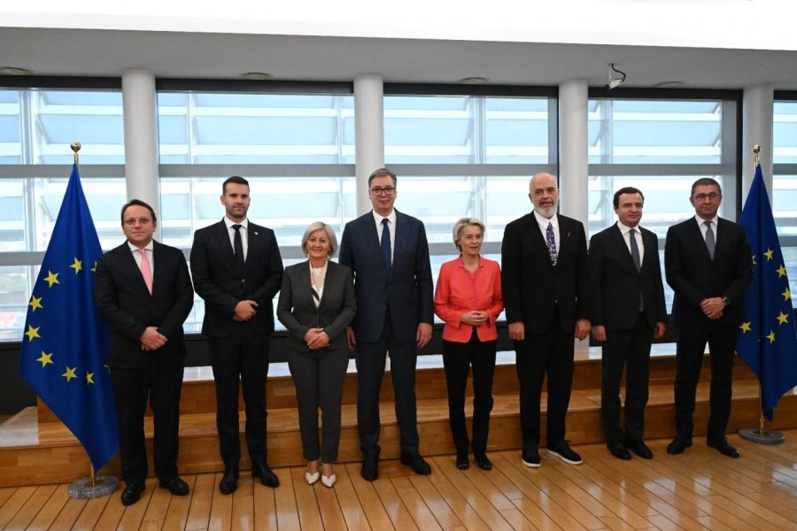 CEFTA dhe Tregu Rajonal, Vuçiqi thotë se Sarrazin ka qëndruar sot në Bruksel për negociata