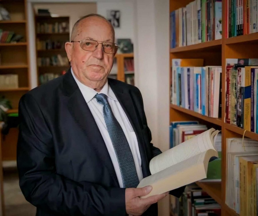 Vdes në moshën 82-vjeçare historiani, Liman Rushiti