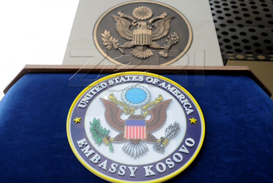 Ambasada e Amerikës: Liderët e Kosovës të gjejnë zgjidhje kushtetuese në javët e ardhshme