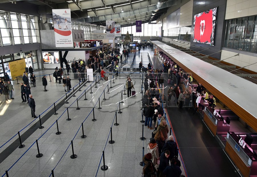Dy shtetas të Turqisë prangosen në Aeroportin e Prishtinës, tentuan të udhëtojnë me pasaporta të huaja