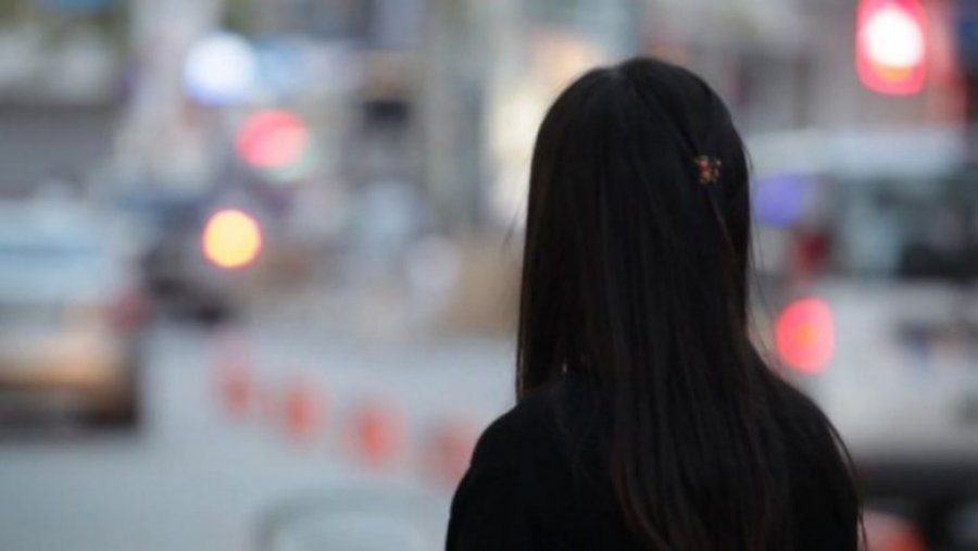 Babai raporton vajzën të zhdukur, e mitura gjendet në bashkëjetesë me një person