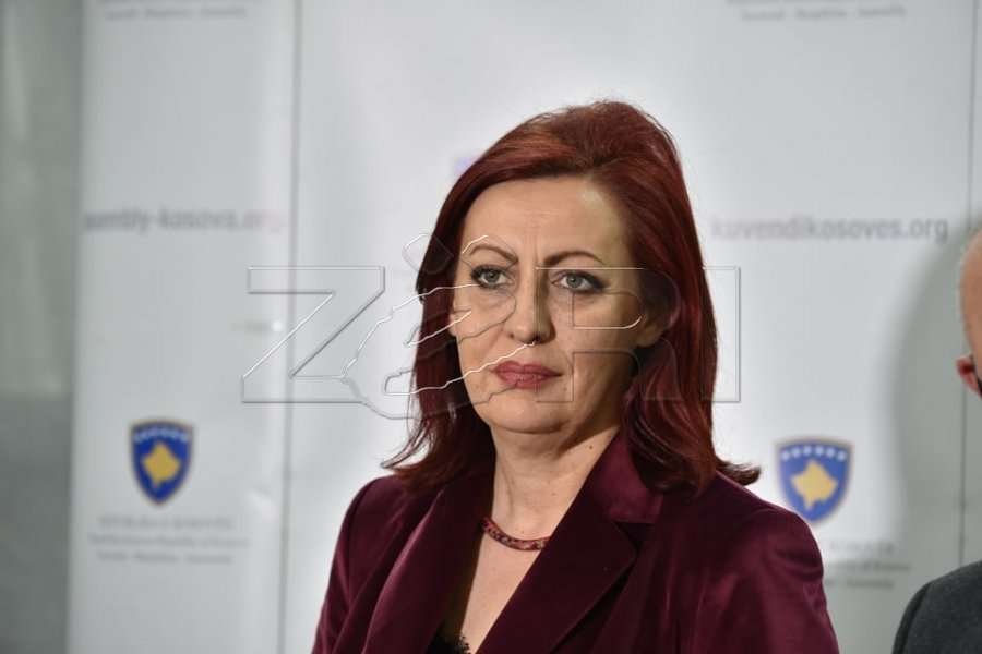 Emilja Rexhepi paralajmëron zgjedhje të reja, nëse vazhdojnë përplasjet politike