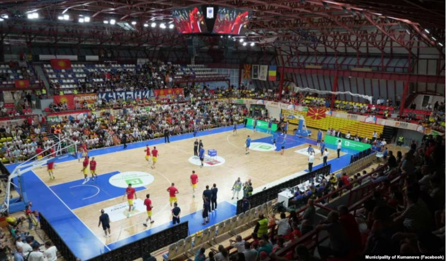 FIBA nis hetim pas thirrjeve antishqiptare në ndeshjen e basketbollit në Kumanovë