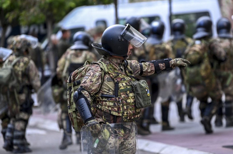 Bullgaria dërgon 97 ushtarë në Kosovë, i bashkohen misionit të KFOR-it