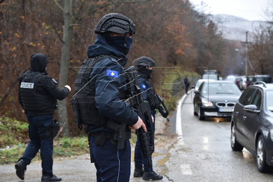 Euractiv: Një zyrtar i lartë i BE-së na tha se dhuna policore në Kosovë është endemike