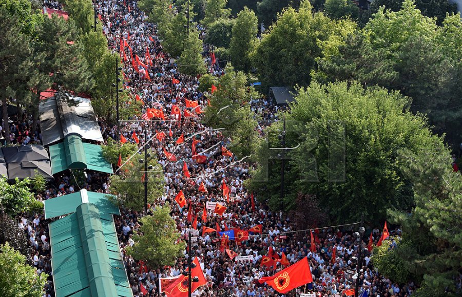 Spiropali për protestën: Rikonfirmoi indinjatën e thellë mbarëshqiptare
