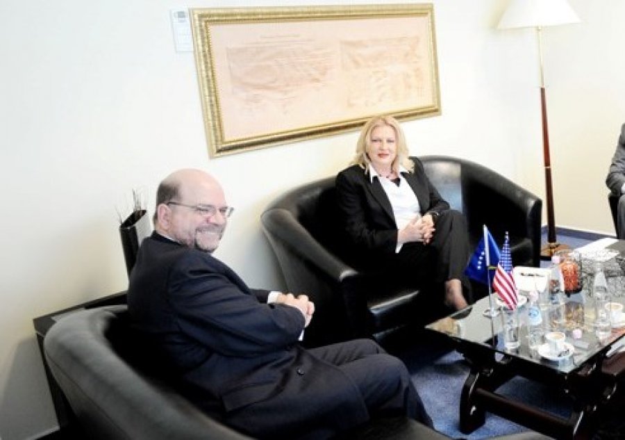 Edita Tahiri: Delli dhe Faithi ma ofruan postin e presidentes, por ndërhyri Haradinaj