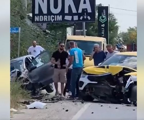 Aksident i rëndë në dalje të Mitrovicës, nuk dihet për të lënduar [video]