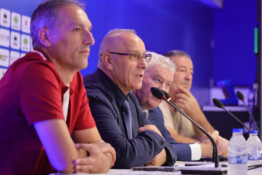 Në praninë e zyrtarëve të FIFA-s e UEFA-s, Kuvendi i FFK-së miratoi ndryshimet e nevojshme statutare