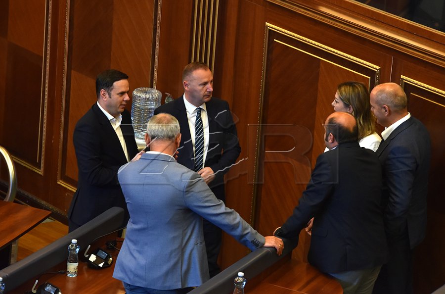 Zemaj: Presim vendimin e plotë të Kushtetueses