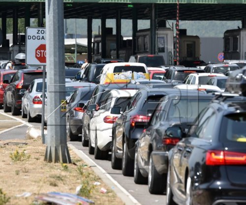 Gjendja në pikat kufitare, pritje deri 40 minuta për të hyrë në Kosovë