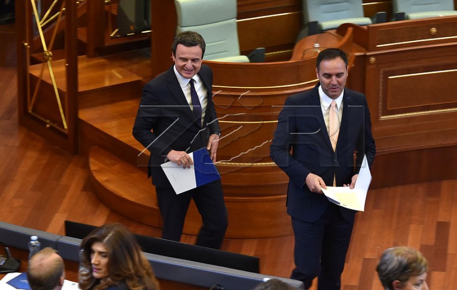 Peci: LVV-ja mund të propozojë gjithë kabinetin për kryetar Kuvendi, faji do t’i mbetet ish-opozitës