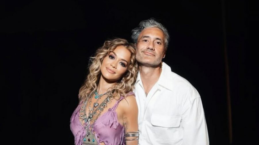 Taika bashkëshorti i Rita Orës feston sot ditëlindjen, urimi i veçantë që i bëri artistja