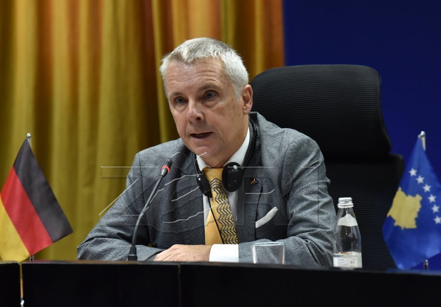 Rohde për ngërçin: Pas 55 tentimesh, ndoshta ka ardhur koha të ndërrohet ekipi