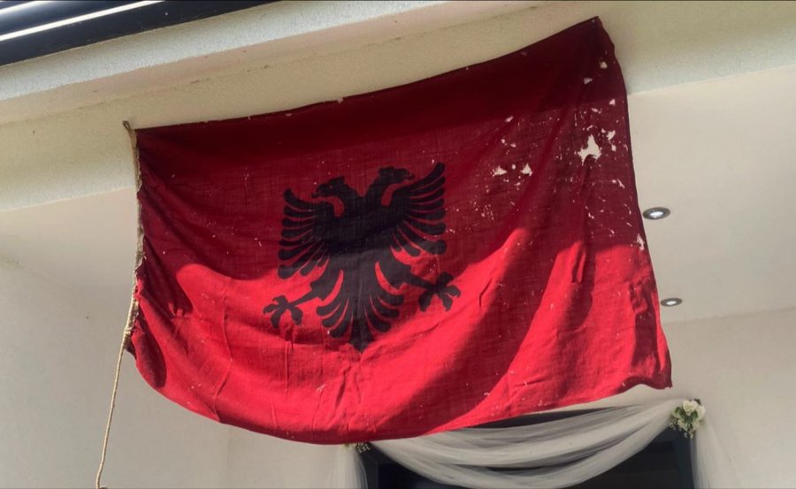 Flamuri kuqezi i vitit 1911 hijeshoi dasmën e vajzës në Malësi të Madhe