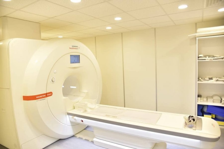 Pas 4 muajsh, aparati i rezonancës magnetike rikthehet në funksion në Spitalin e Pejës