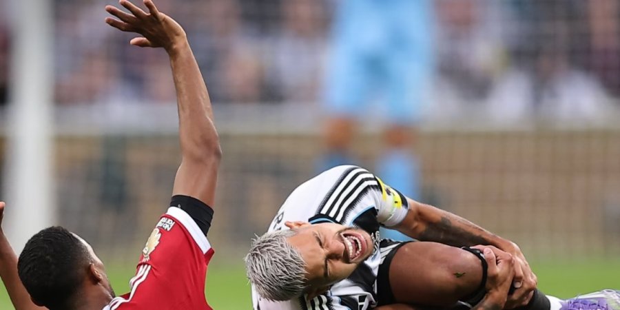 Liverpooli fiton lojën e tensionuar e me shumë rivalitet ndaj Newcastle Utd