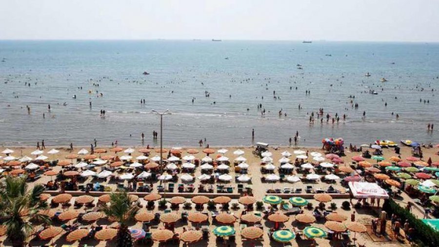 Sezoni turistik në Durrës, rezervime deri në fund të tetorit – mungojnë pushuesit nga Kosova