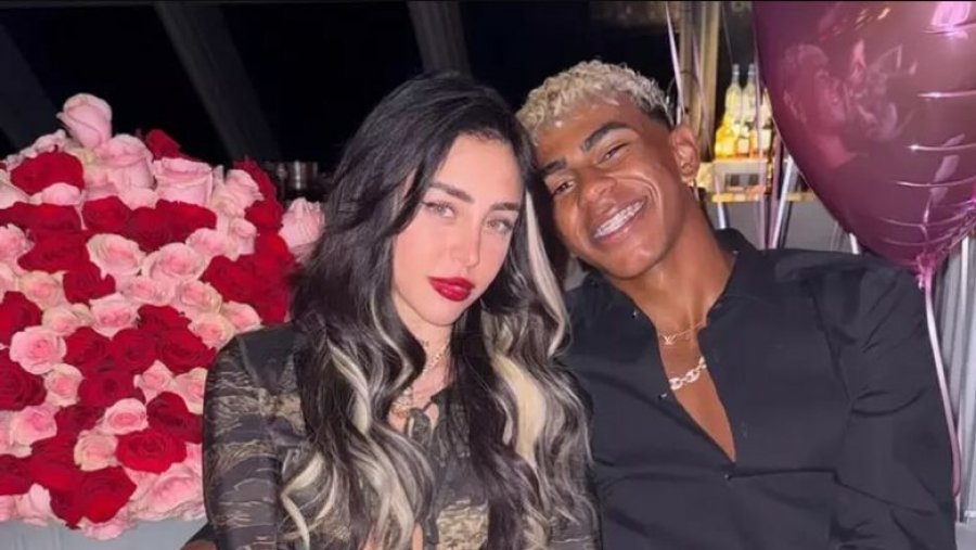 Lamine Yamal zyrtarizon romancën me Nicki Nicolen