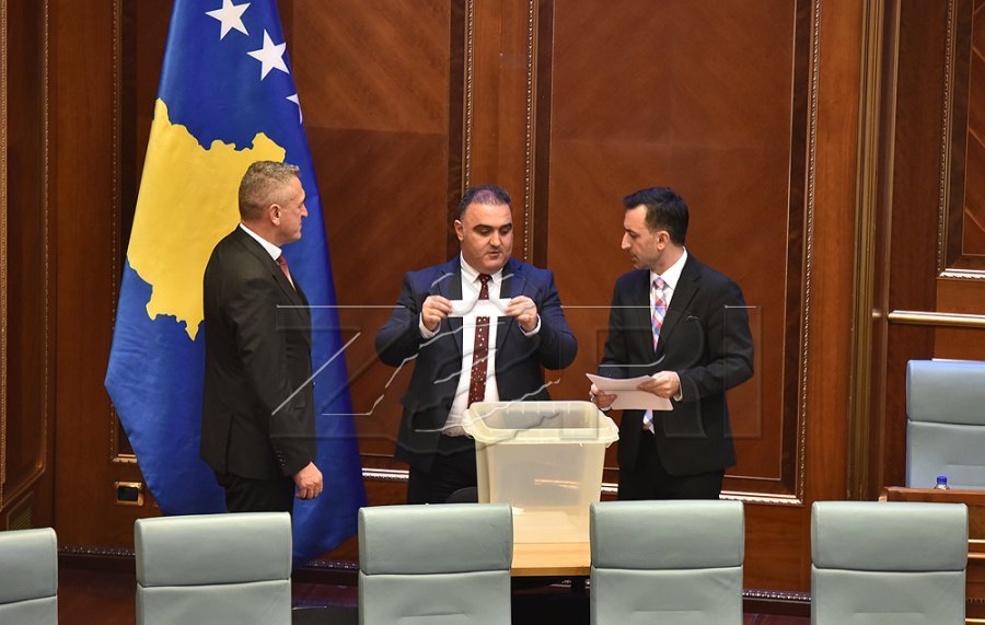 A është legjitim shorti për nënkryetarin serb të Kuvendit?