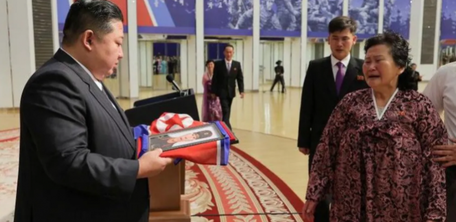 Kim Jong Un ngushëllon familjet e ushtarëve të vrarë në Ukrainë