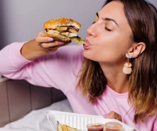 Pse stresi na shtyn drejt ushqimit të yndyrshëm?