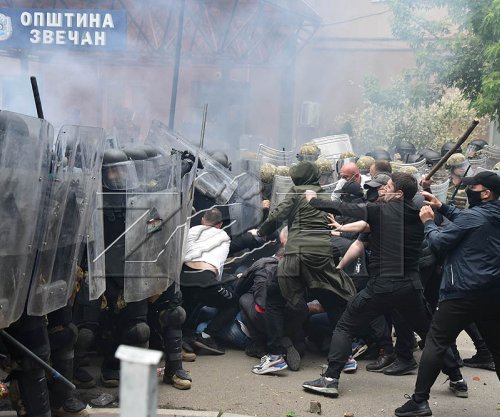 Dy vjet burgim dhe 14 mijë euro gjobë ndaj të akuzuarit për sulm ndaj pjesëtarëve të KFOR-it dhe policisë në Zveçan