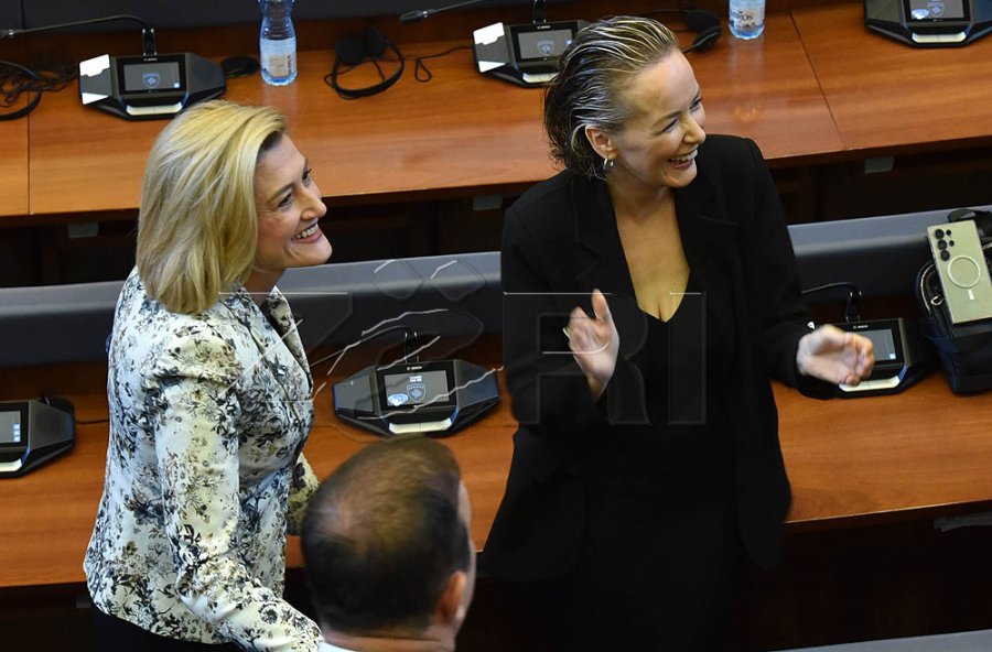 Kusari-Lila reagon ndaj Lushtakut: Sapo ia konfirmove edhe një mandat Adrianës, prit çka do të thotë në katër vitet e ardhshme