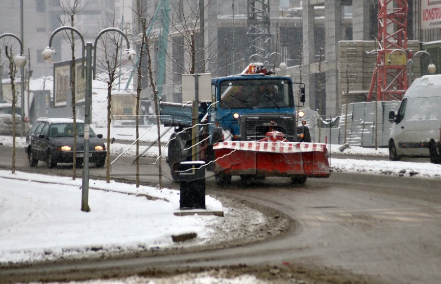 Durmishi njofton se janë gati për sezonin e dimrit: Nga e hëna fillon mirëmbajtja dhe sanimi i gropave