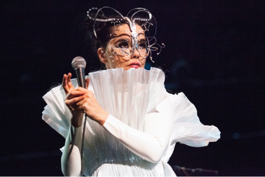 Bjork i bën thirrje shtetit të saj të tërhiqet nga Eurovisioni për shkak të Izraelit