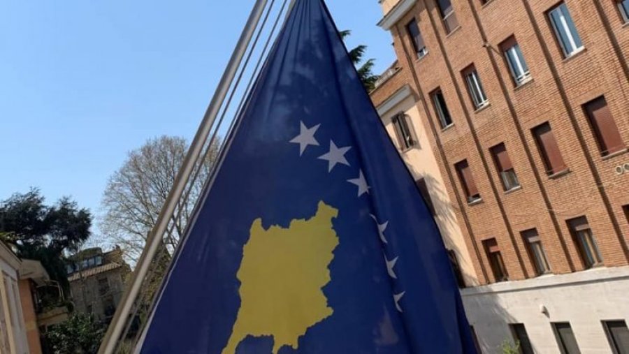 Ambasada e Kosovës në Francë do t’i ndërpres shërbimet konsullore për mbi 2 javë