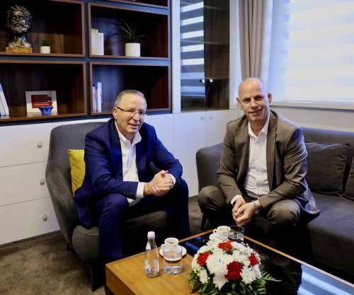 Hamza pret Lladrovcin në takim: PDK-ja në Drenas, e bashkuar dhe e gatshme për fitore