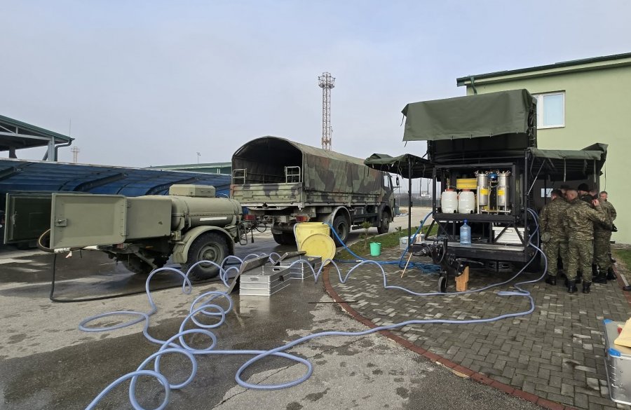 Kompania e Materieve të Rrezikshme përfundon trajnimin për pajisjet e pastrimit të ujit të kontaminuar