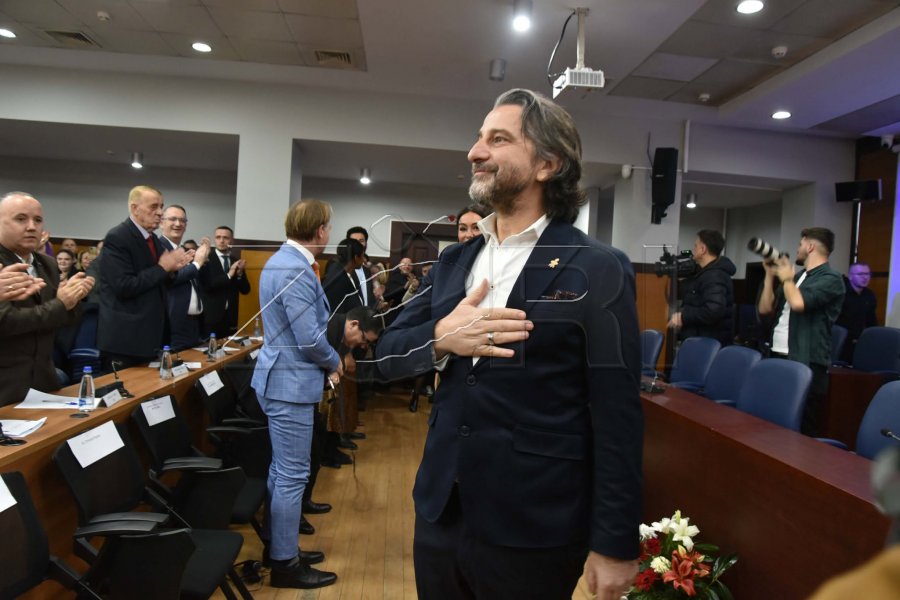 Rama, gati të marrë mandatin e dytë për të drejtuar Prishtinën [foto]