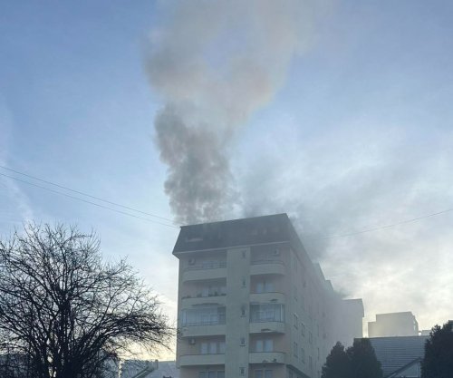 Përfshihet nga zjarri një ndërtesë në “Bregun e Diellit” në Prishtinë