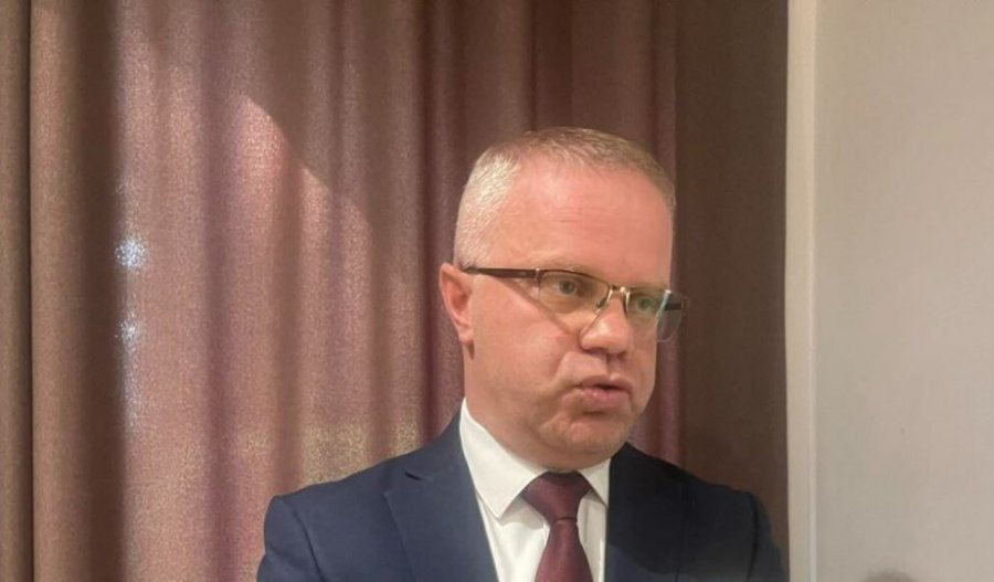 Nuk shkoi në seancë gjyqësore, avokati Bajraktari për Hajdarin: Nëse përsëritet, Gjykata duhet të lëshojë masa