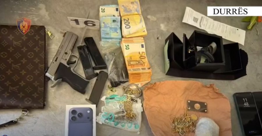 Kapen drogë, armë, bizhuteri dhe 29 mijë euro në Portin e Durrësit [video]