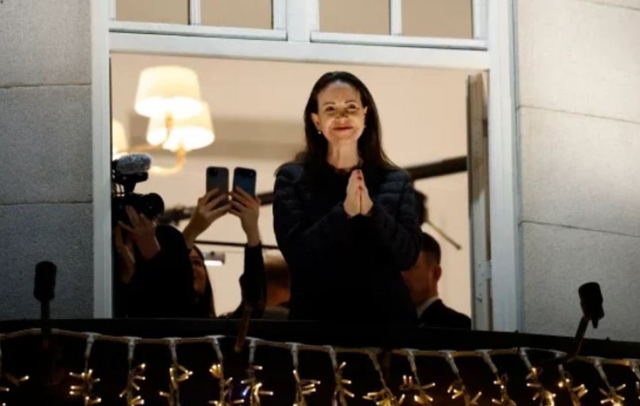 Pas muajsh fshehjeje, nobelistja e Venezuelës shfaqet në Oslo për ta marrë çmimin