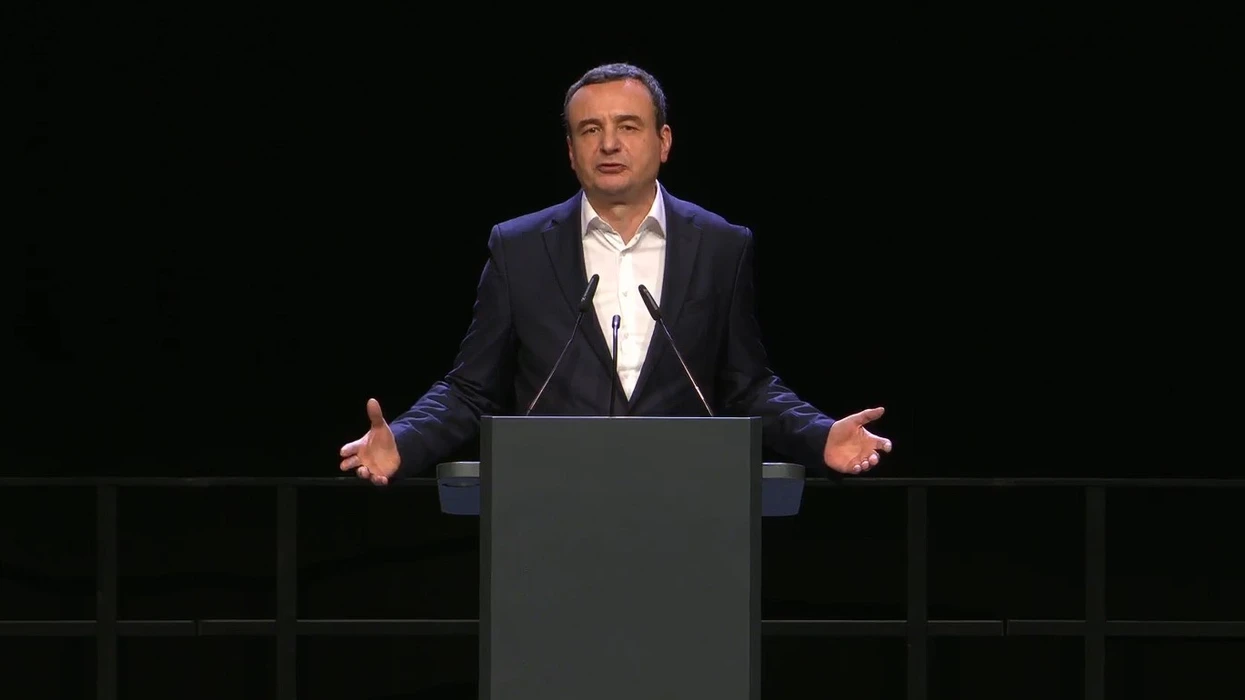 Kurti nga Cyrihu: Më shumë armatim kishte në odat e  Kosovës sesa në kazermat e ushtrisë