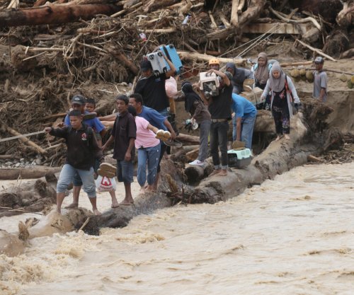 Përmbytjet lënë mbi 2,000 të vdekur e të zhdukur në Indonezi dhe Sri Lanka