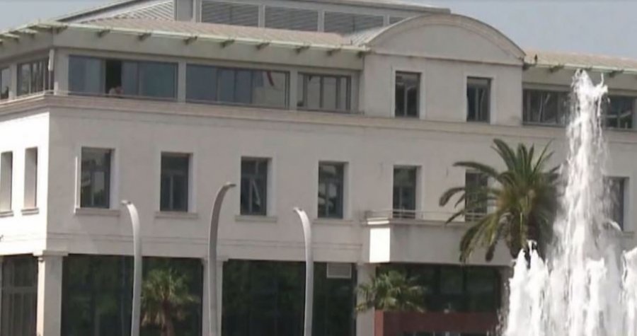 Franca frenon Malin e Zi-Integrimi, kundërshton mbylljen e dy kapitujve, të bujqesisë dhe peshkimit