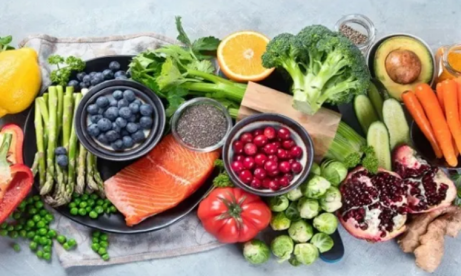 Shkencëtarët zbulojnë përfitimin e madh për zemrën që fshihet në ushqimet e përditshme