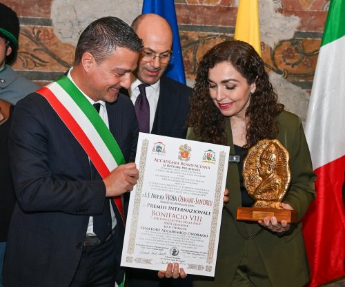 Osmani nderohet me çmimin “Bonifacio VIII” në Anagni